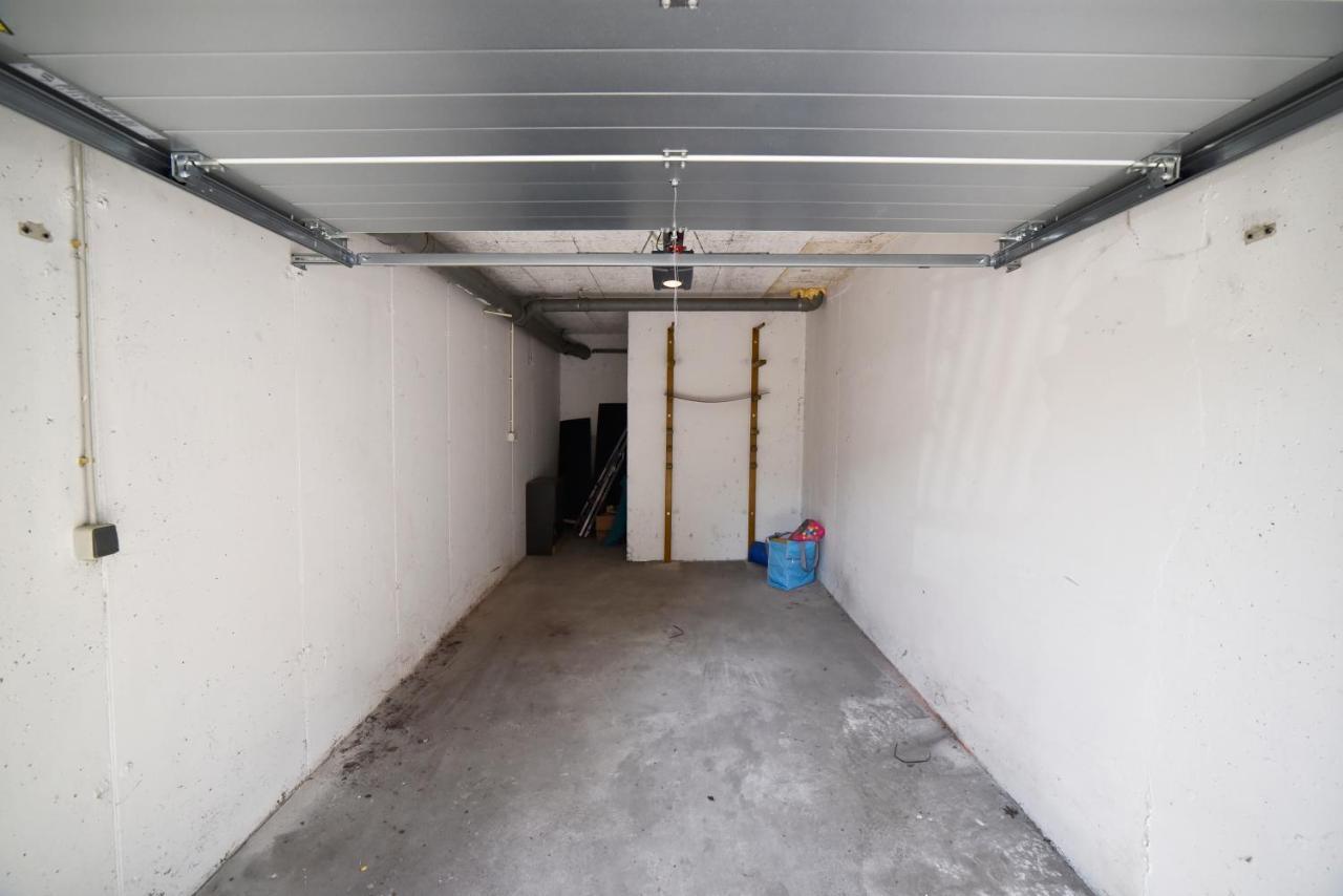 Lavir Apartment With Parking Zagreb Bagian luar foto